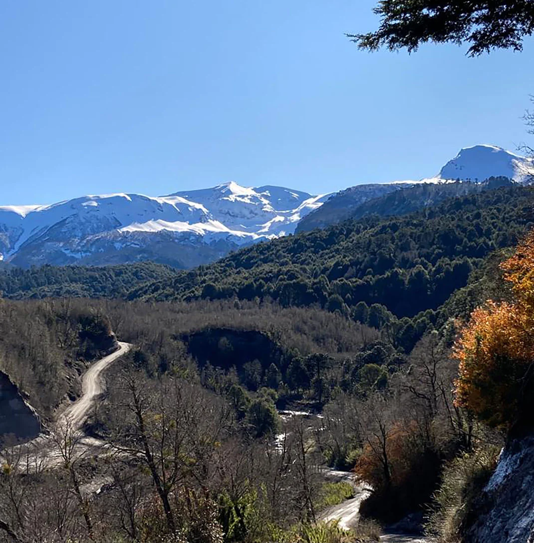 Cráter y Glaciar Sollipulli